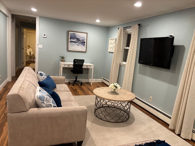 Photo - 10 Roosevelt Rd