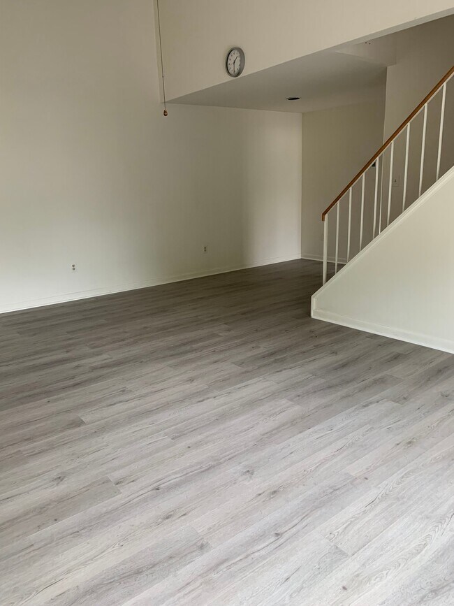 Photo - 18257 Rolling Meadow Way
