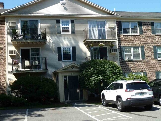 Photo - 7 Autumn Leaf Dr Unit 23