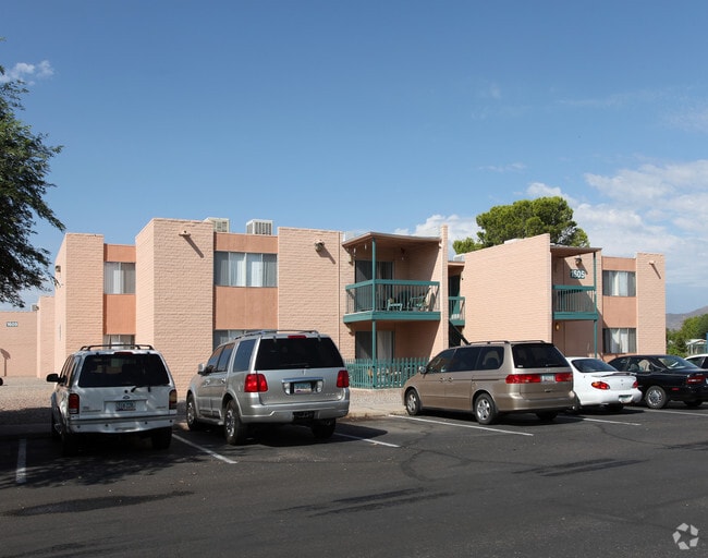 Greenview Apartments - Greenview Apartments