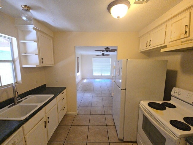 Photo - 409 Commerce St Unit 409 Commerce St