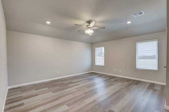 Photo - 4205 Sara Pk Dr