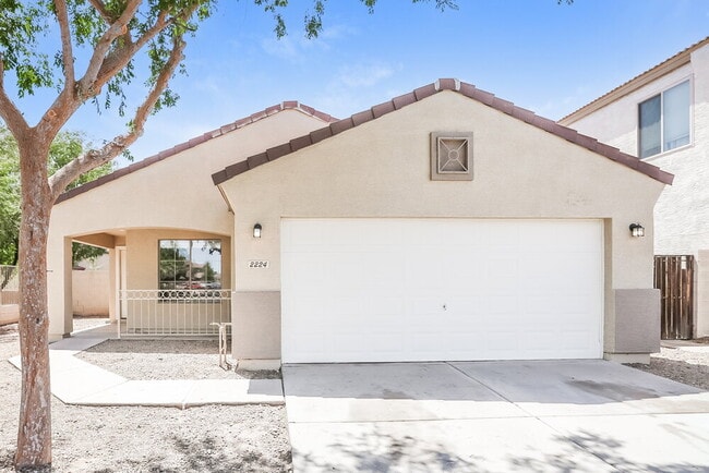 Building Photo - 2224 S 83rd Ln