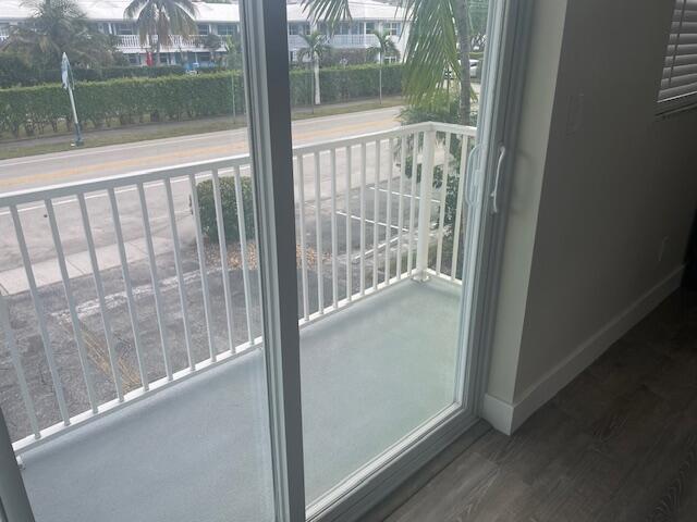 Photo - 217 SE 20th Ave Unit 6