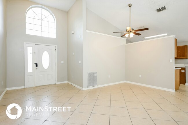 Photo - 558 Eagle Pointe S