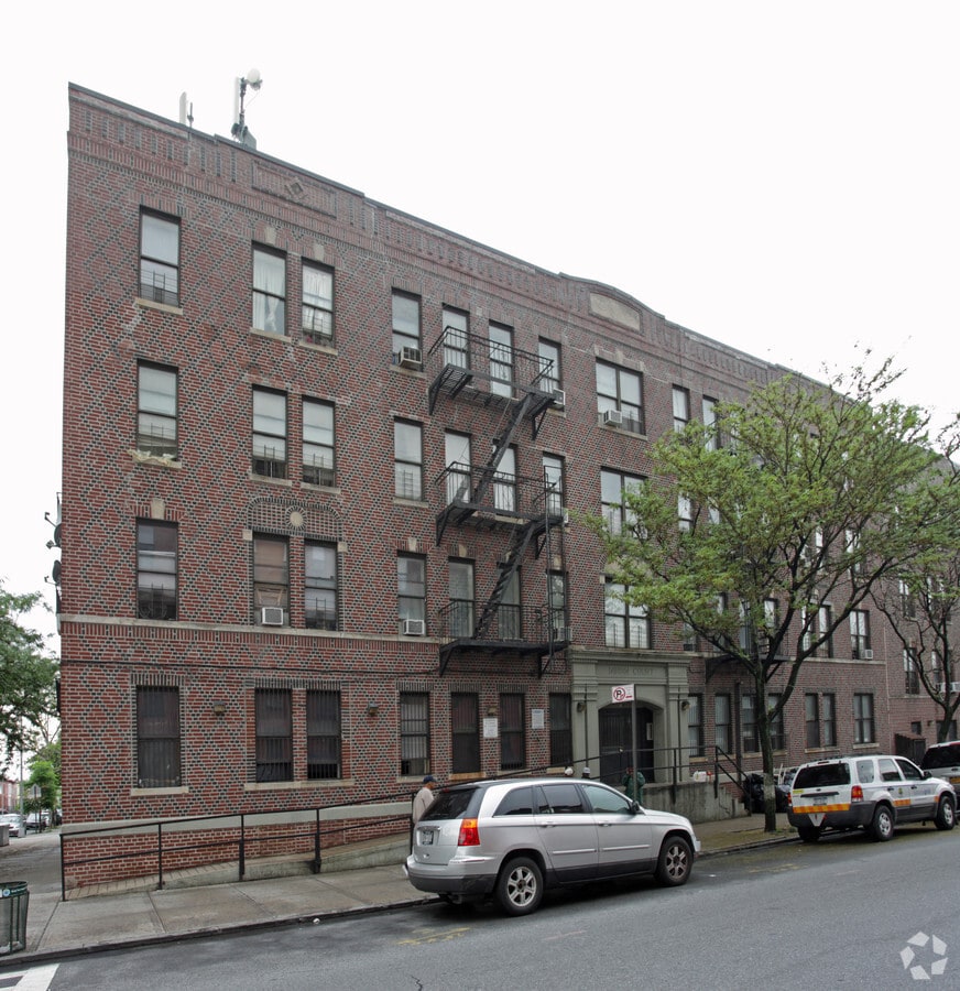 Miriam Court - Miriam Court Apartments