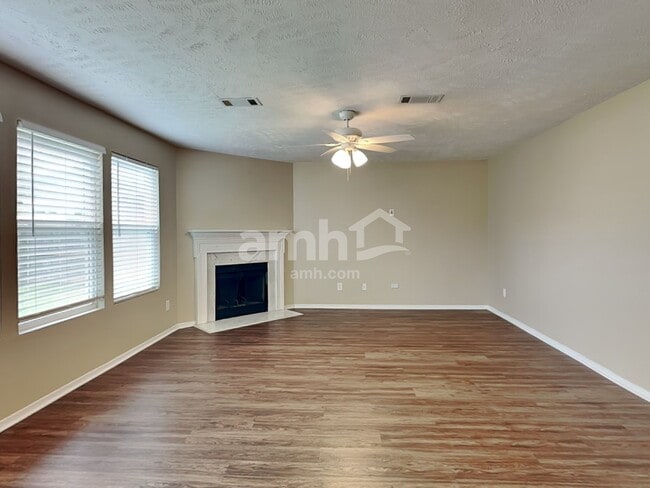 Photo - 1215 Lasalle Dr