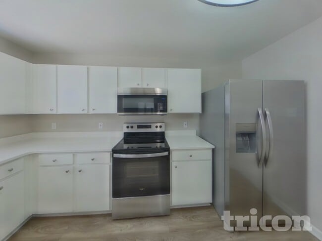 Photo - 758 Sinclair Dr