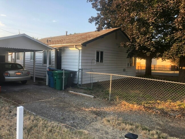 Photo - 2731 E Street