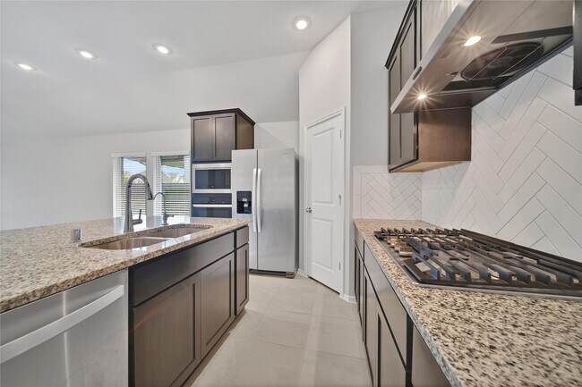 1326 Lakeside Crk Rd