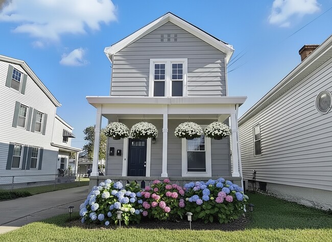 Building Photo - 210 W Vine St