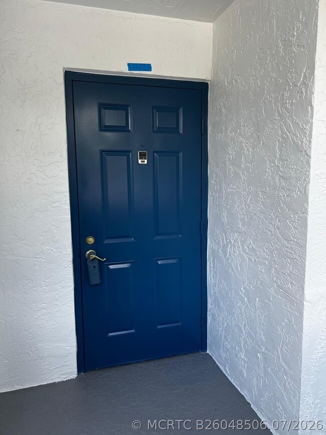 Building Photo - 1850 Homewood Blvd Unit 207