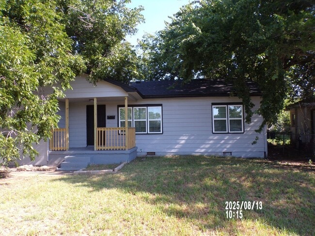 Photo - Move In Special: $200 off on The First Full Month' Rent!