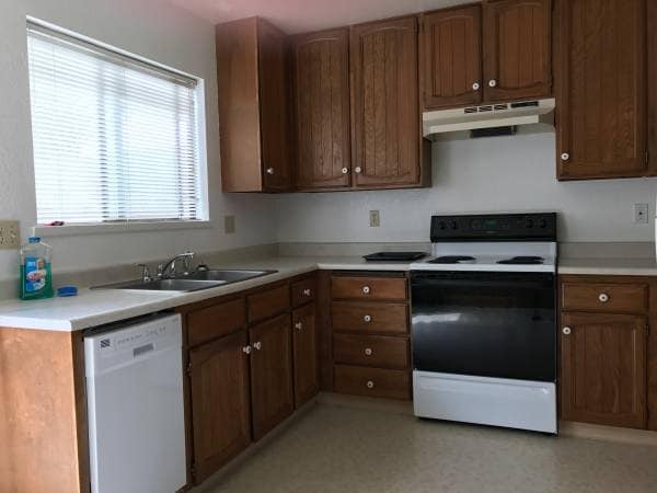 Photo - 2214 Myrtle Avenue