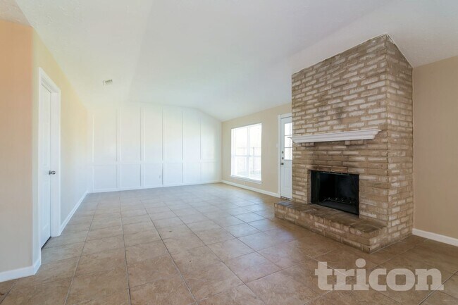 24006 Tayloe House Ln