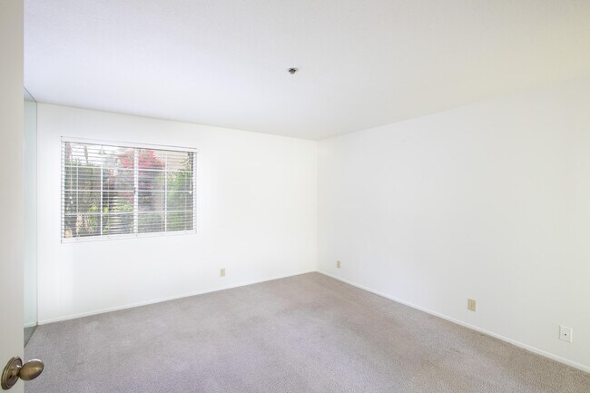 Photo - 2700 Lawrence Crossley Rd Unit 27