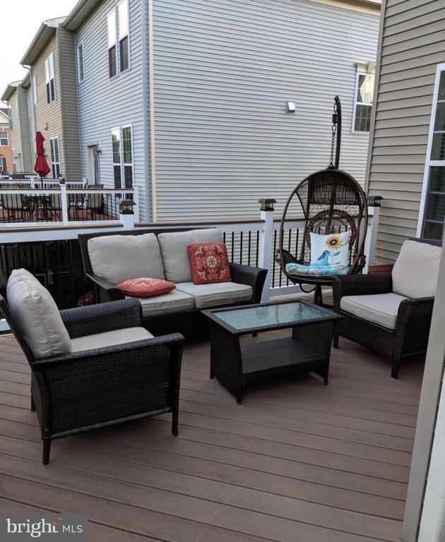 Photo - 21697 Loganberry Terrace