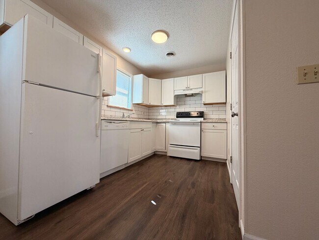 Photo - 174 Vickie Lynn Ln Unidad B