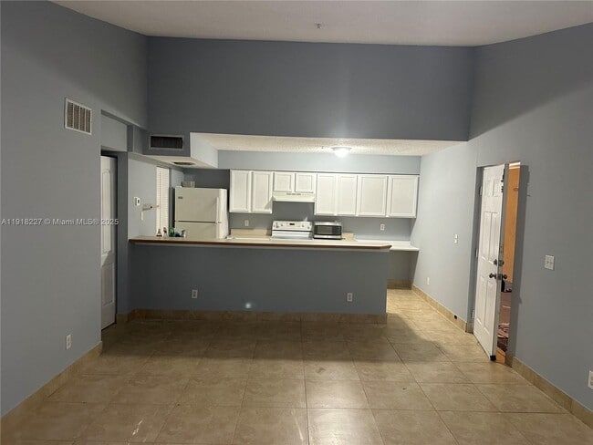 Photo - 9907 Westwood Dr Unit 34-2