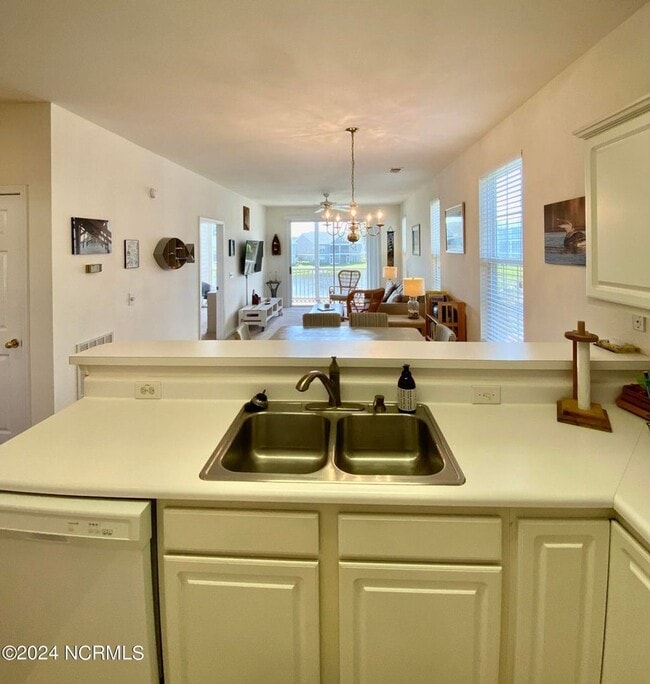 Photo - 881 Great Egret Cir SW