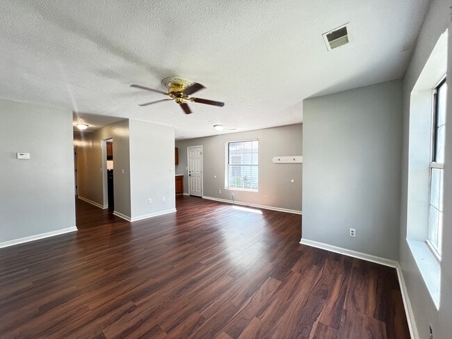 Building Photo - 3836 Horne Ave Unit 3836 Horne Rental
