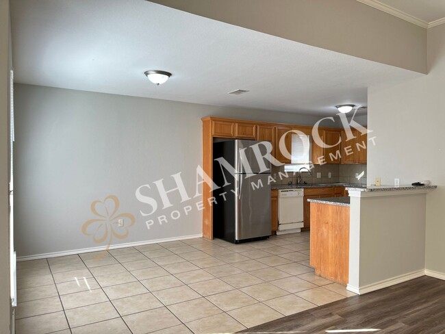 Photo - 10205 Lilac Ln