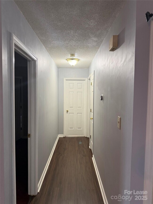 Photo - 9520 Marshbrooke Rd