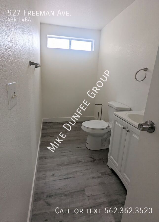 Photo - 927 Freeman Ave
