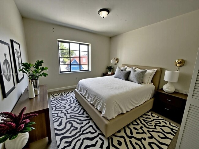 Photo - 1020 NW 33rd Ave House