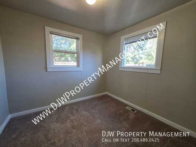 Photo - 2233 S Leadville Ave