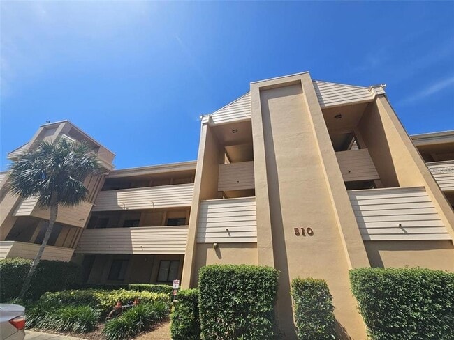 Building Photo - 510 Cranes Way Unit 106