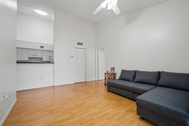 Photo - 11133 St Unit 306