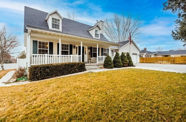 Photo - 472 E Center St Unit PG Apartment