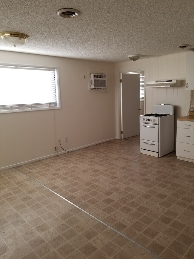 Photo - 1414 Orchard Home Dr Unit 2