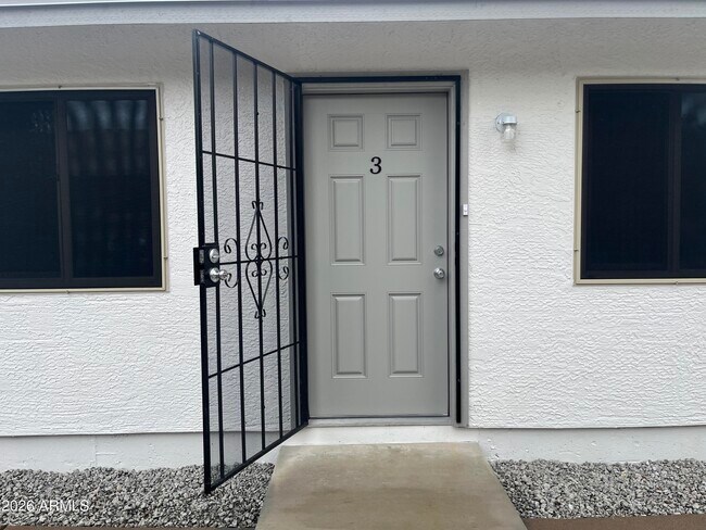 Photo - 2912 E Roeser Rd Unit 3