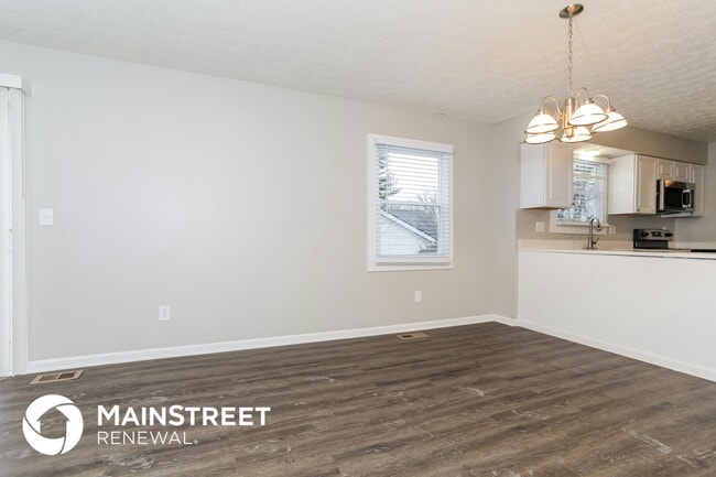 Photo - 5201 Mehrman Way