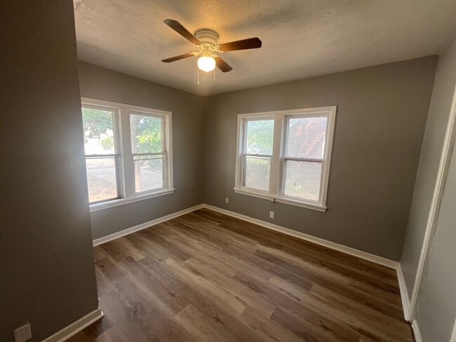 Photo - Great 3 Bedroom 1 bathroom house close to ...