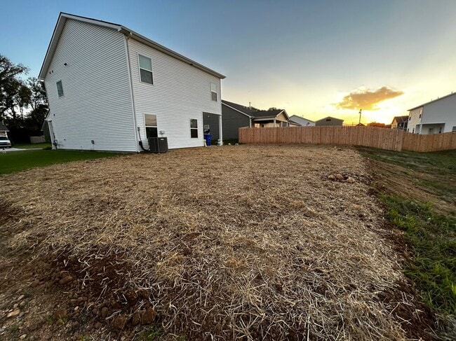 Photo - 1851 Holdens Hollow