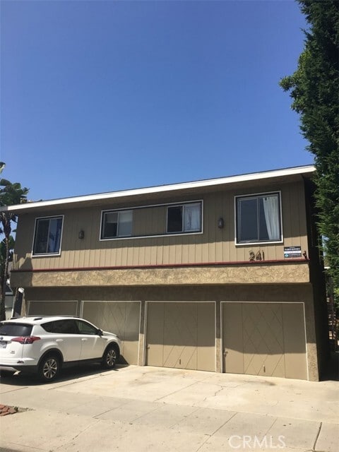 Building Photo - 241 Newport Ave Unit 5