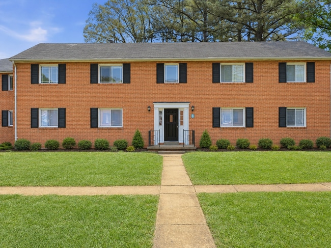 Photo - Deering Manor