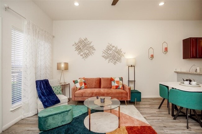 Photo - 1207 Grand W Blvd Unit 1H