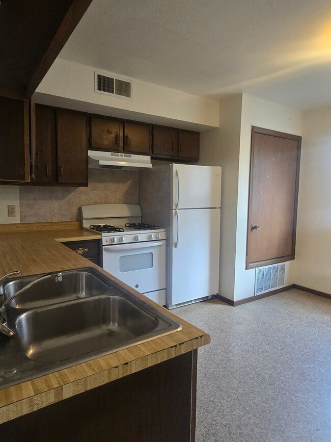 Photo - 2510 N Lee Ave Unit #3