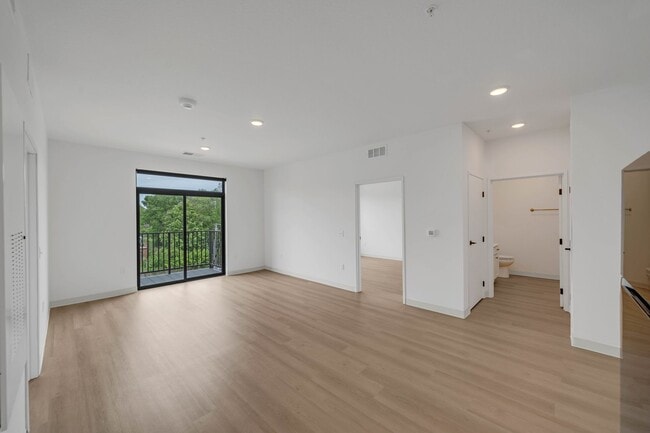 Photo - The Windsor - Windsor Heights