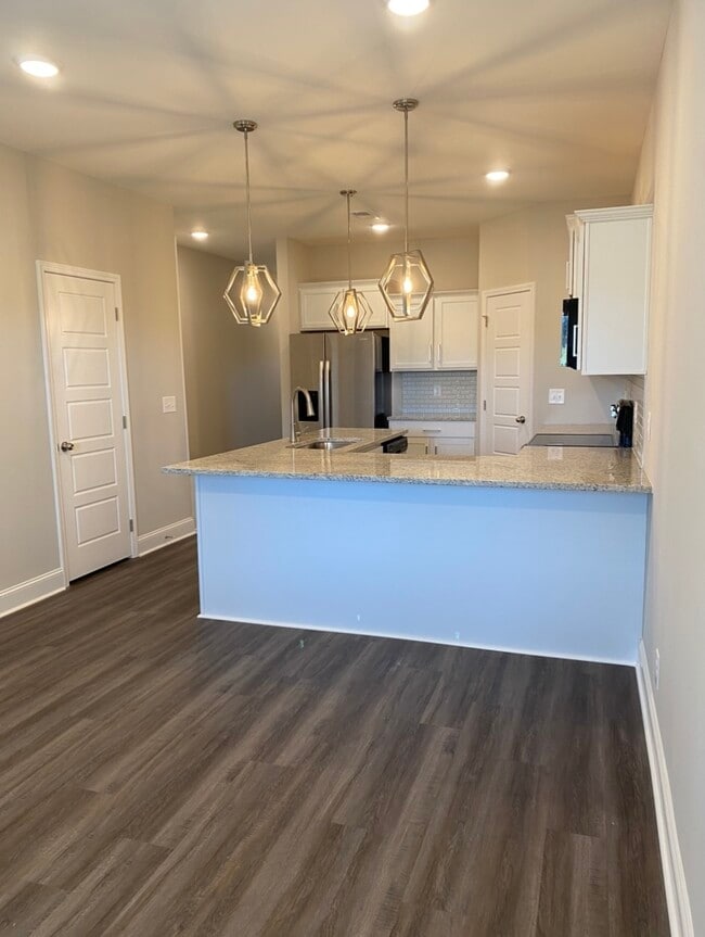Photo - 1020 Glenkirk Dr