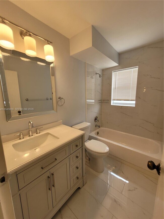 Photo - 1800 N Lauderdale Ave Unidad 1210
