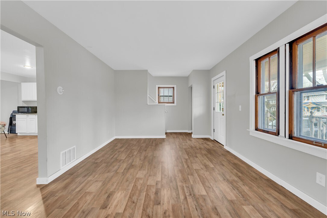 Photo - 485 E Archwood Ave
