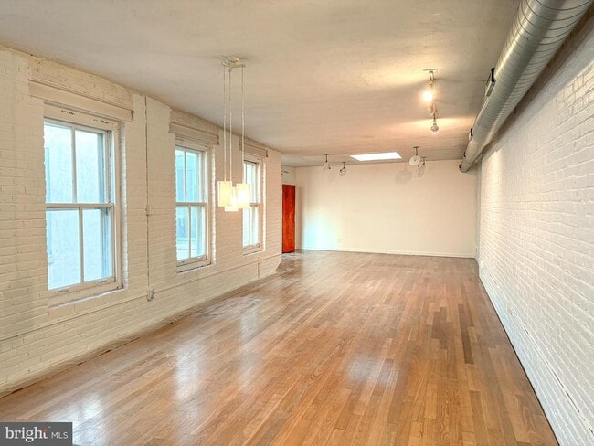 Photo - 212 Race St Unit 4C