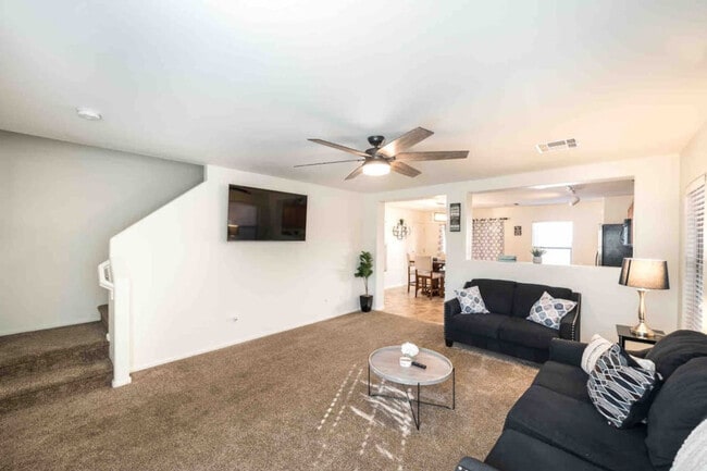 Building Photo - 10948 W Elm St Unit ID1309639P Rental