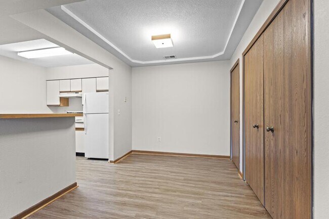 Photo - 2104 Stirrup Ln