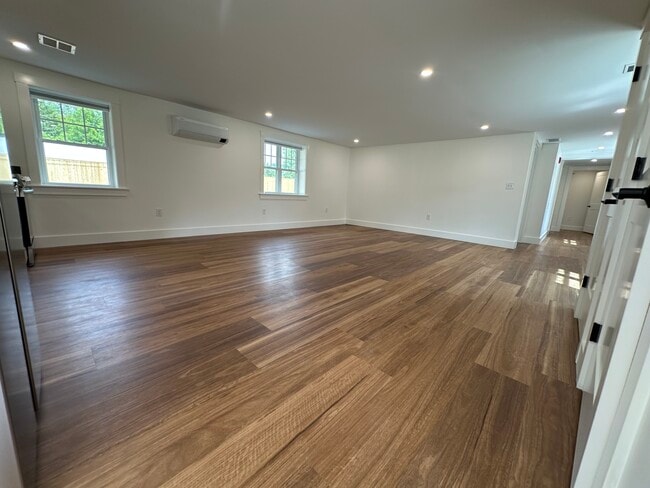 Photo - 61 Old Amherst Rd